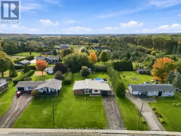 385 LAFONTAINE ROAD W, Tiny