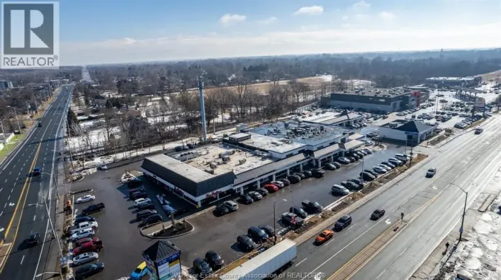 3850 DOUGALL Unit# 90, Windsor