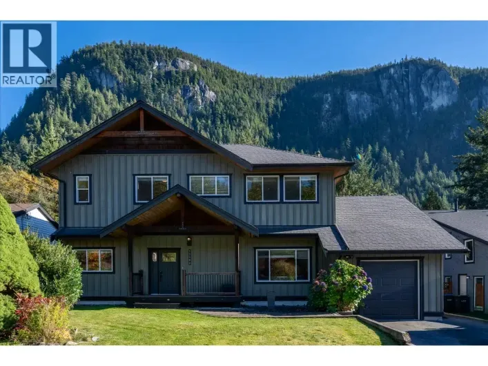 38590 WESTWAY AVENUE, Squamish