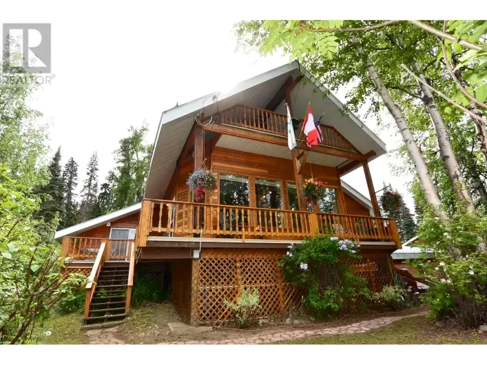 House for sale: 38597 FORESTRY POINT ROAD, Smithers