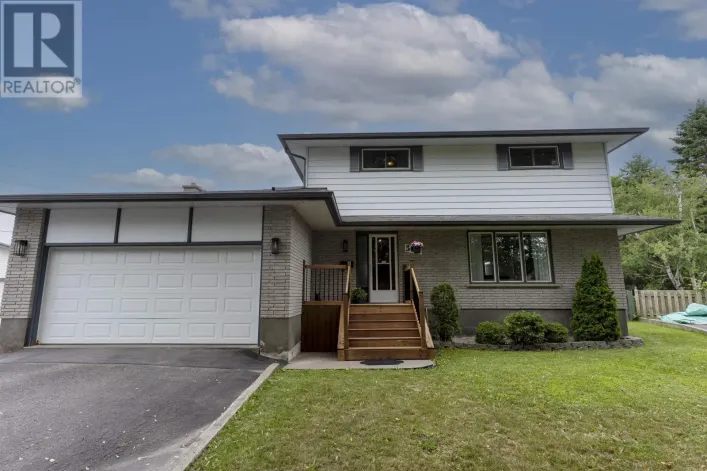 386 LAMBTON PLACE, Thunder Bay