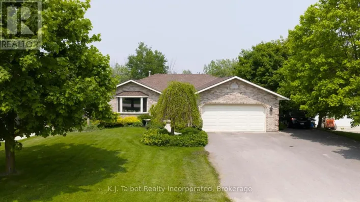 386 TEMPLETON STREET, North Huron