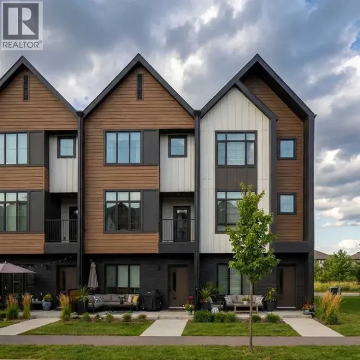 3869 155 Avenue SW, Calgary