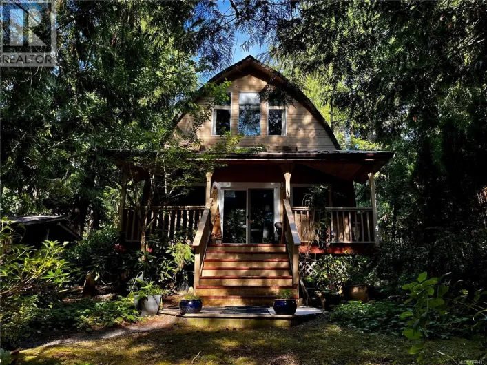 387 Lyngail Pl, Gabriola Island