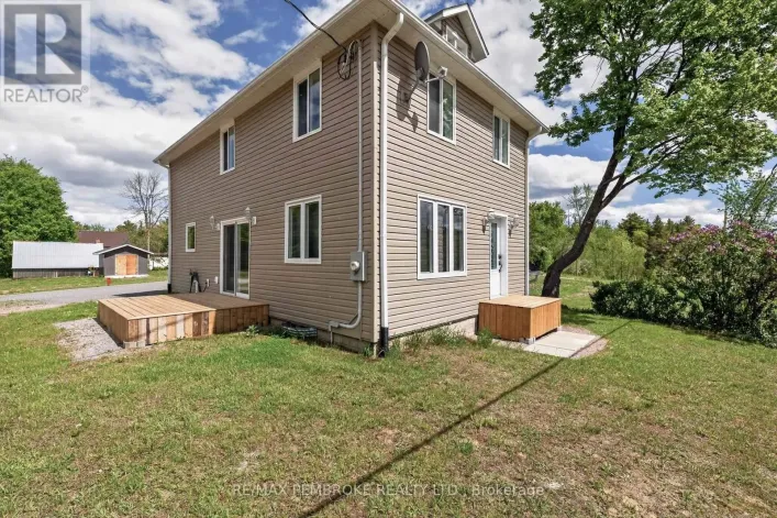387 SELL ROAD, North Algona Wilberforce