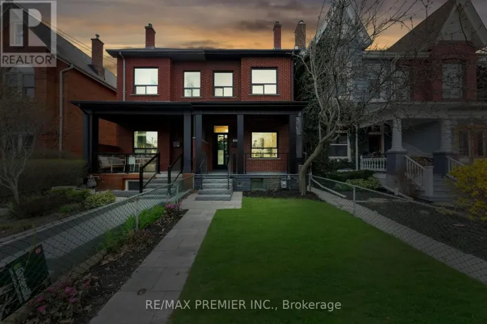 388 CRAWFORD STREET, Toronto