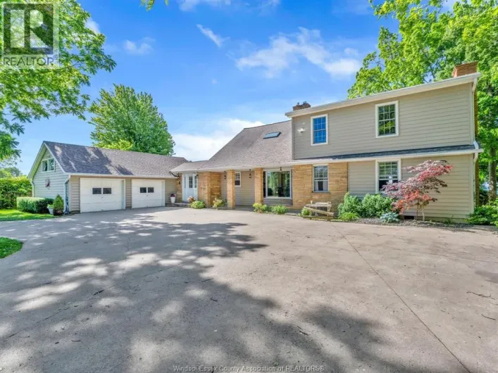 388 SEACLIFF DRIVE West, Leamington