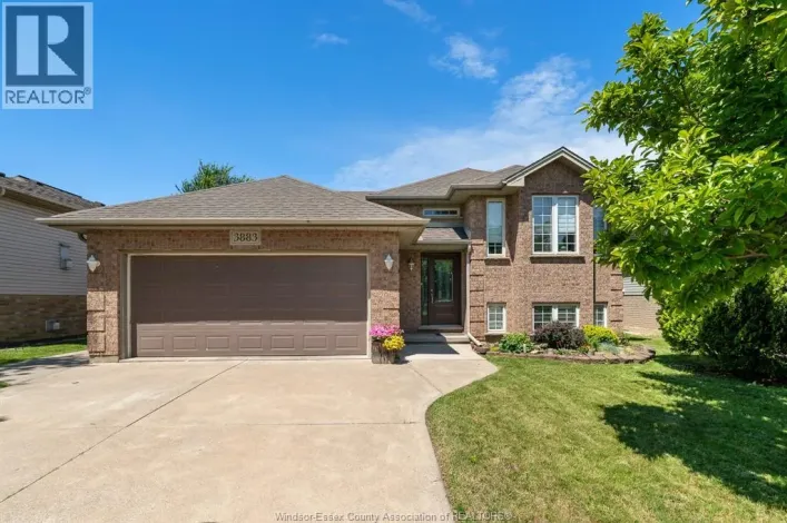 3883 Aristotle CRESCENT, Windsor
