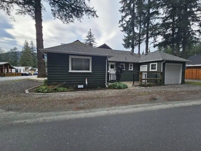 389 ALDER ST STREET|Cultus Lake North, Cultus Lake