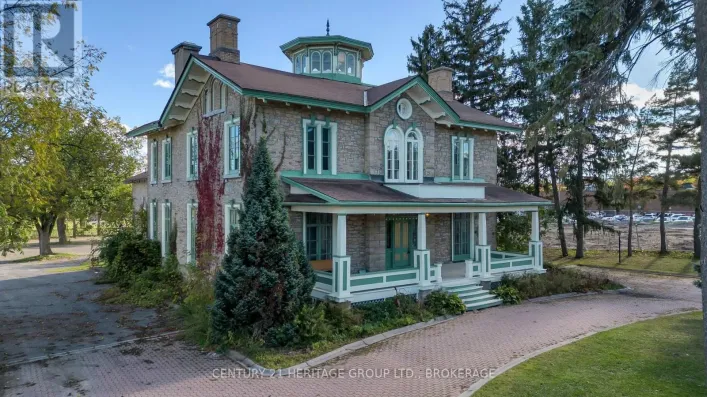 389 KING STREET, Gananoque