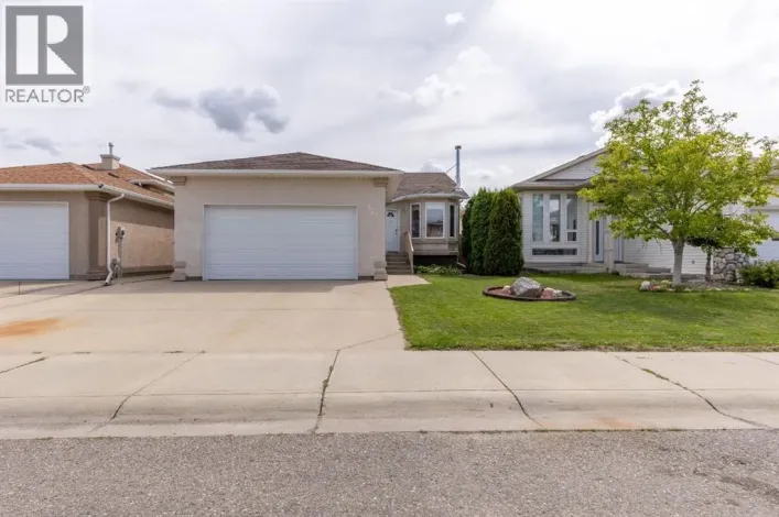 389 Kodiak Boulevard N, Lethbridge