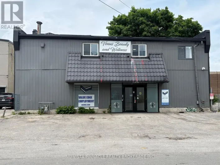 389 LYLE STREET, London East
