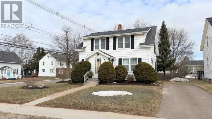 389 Oak Avenue, Summerside