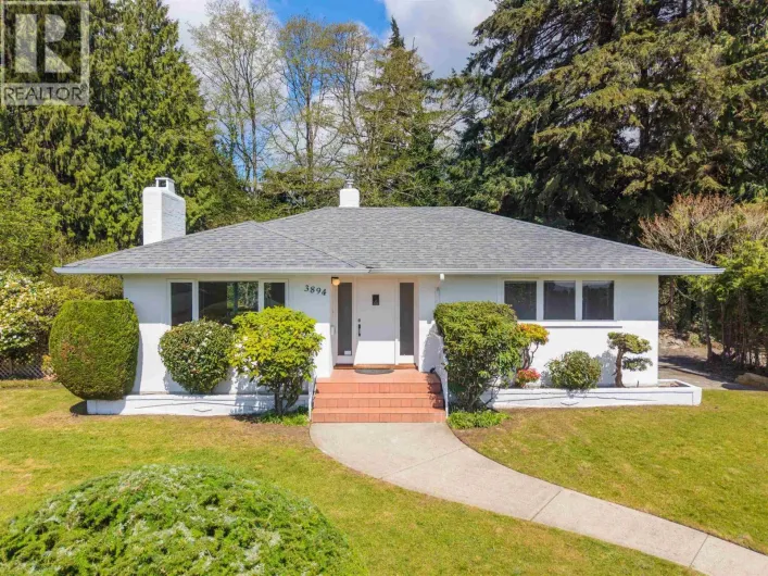 3894 SUNNYCREST DRIVE, North Vancouver