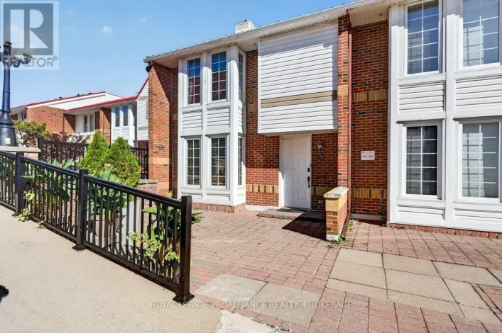 39 - 1 PLACE D'ARMES, Kingston