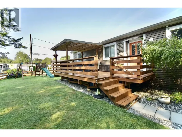 39 1413 SUNSHINE COAST HIGHWAY, Gibsons