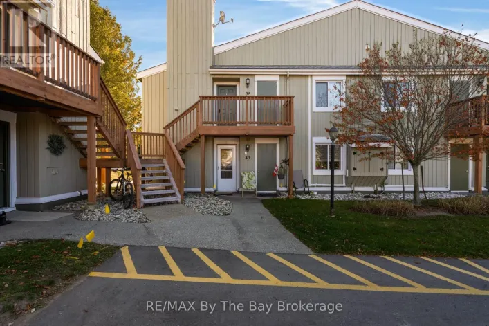 39 - 19 DAWSON DRIVE, Collingwood
