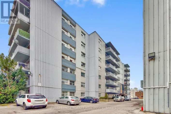 39 - 2 SUPERIOR AVENUE, Toronto