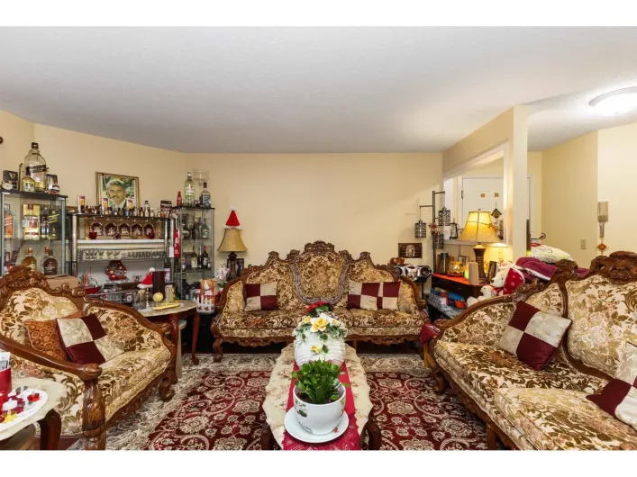 39 33123 GEORGE FERGUSON WAY, Abbotsford