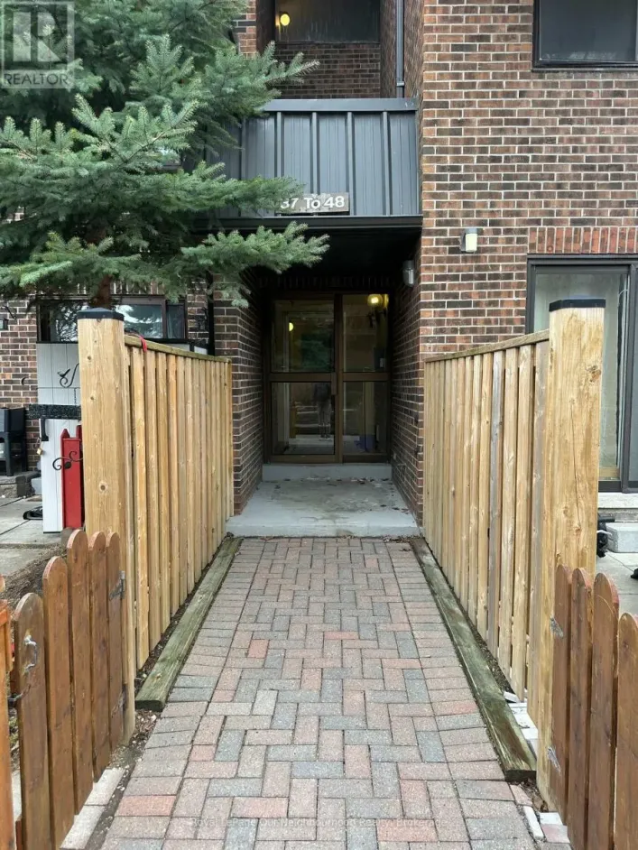 39 - 43 TAUNTON ROAD E, Oshawa