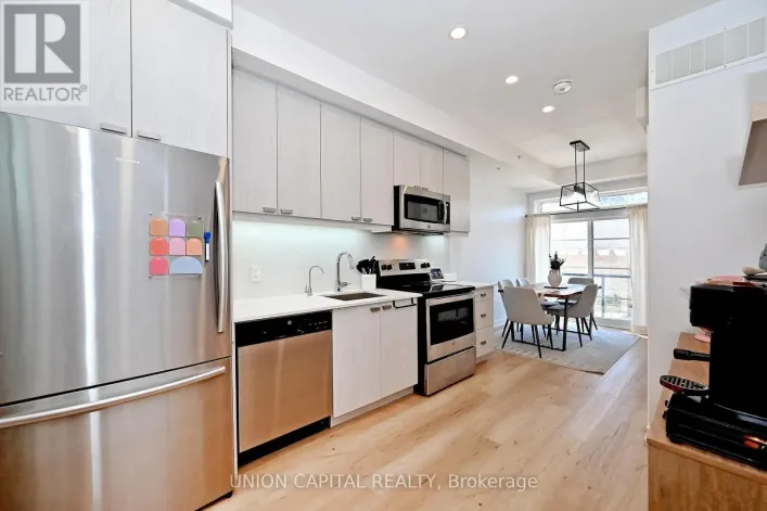 39 - 57 FINCH AVENUE W, Toronto