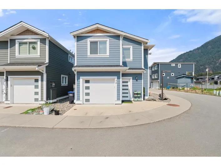 39 750 HOT SPRINGS ROAD|Harrison Hot Springs, Harrison Hot Springs