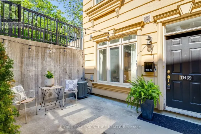 39 - 78 CARR STREET, Toronto