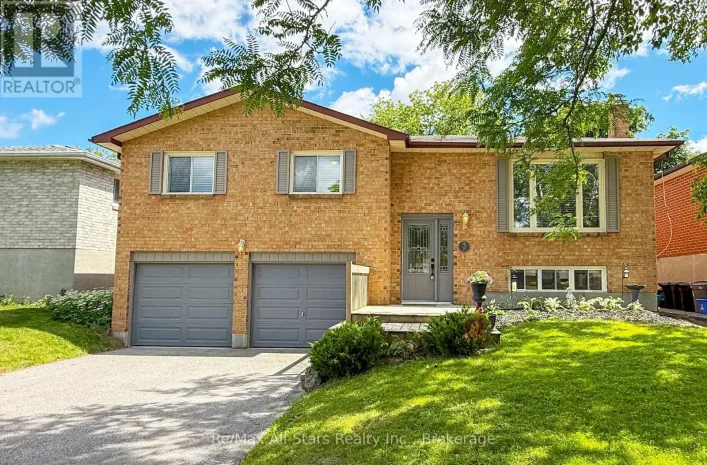39 APPLEWOOD CRESCENT, Scugog