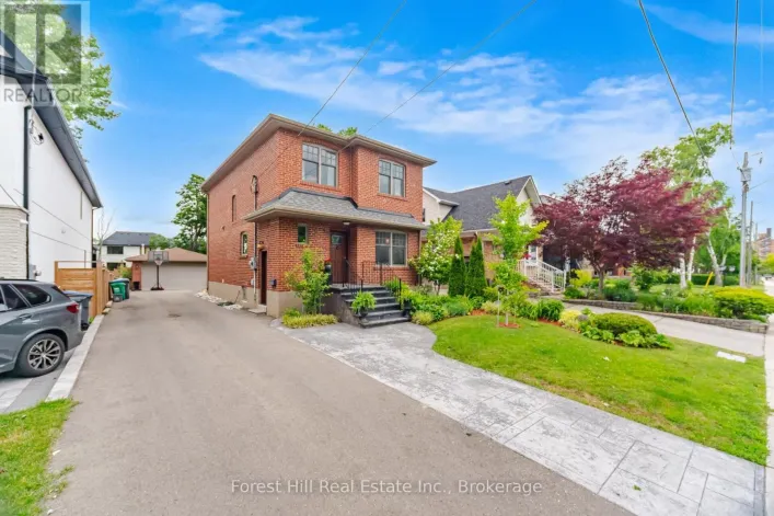 39 BROADVIEW AVENUE, Mississauga