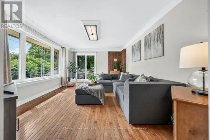 39 CEDAR STREET, Guelph