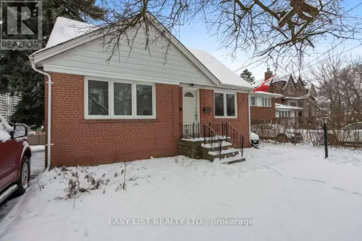 39 CHURCHILL AVENUE, Toronto