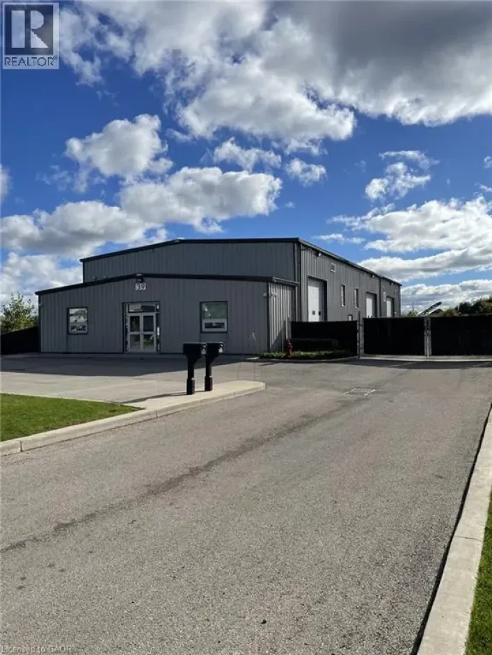 39 DITTON Drive Unit# 1, Hamilton