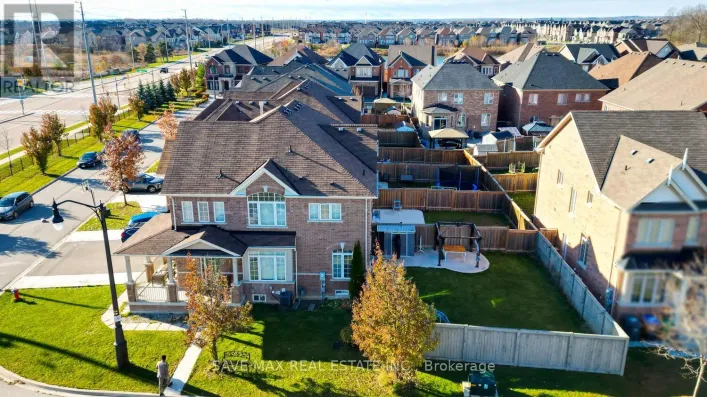 39 DIVINITY CIRCLE, Brampton