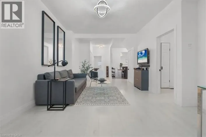 39 DIVISION Street, Hamilton