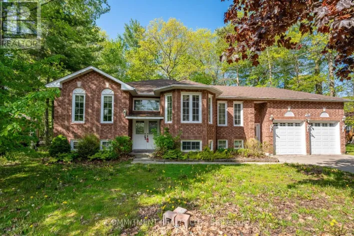 39 DOWNER CRESCENT, Wasaga Beach