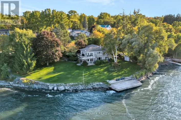 39 EASTERN AVENUE, Prince Edward County