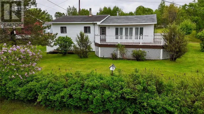 39 Farm Road, Howley