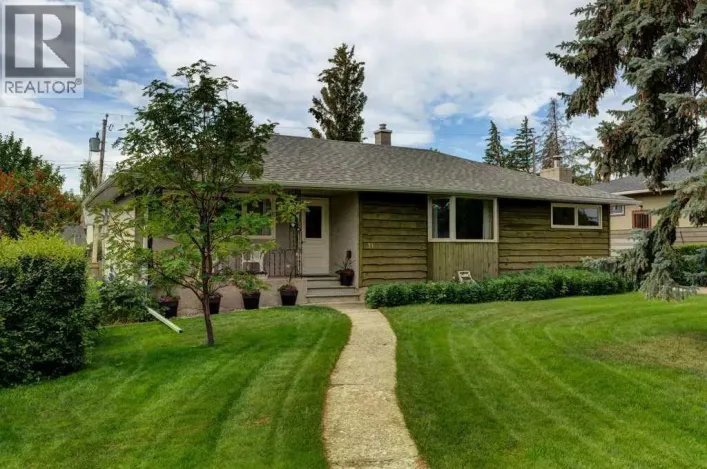 39 Gladys Ridge Road SW, Calgary