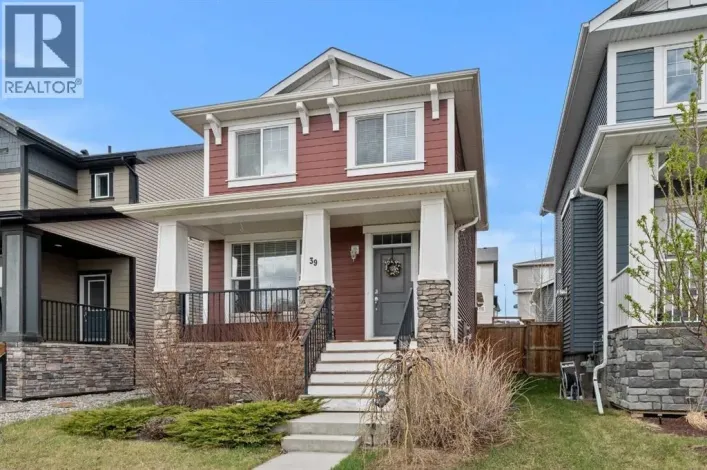 39 Heritage Boulevard, Cochrane