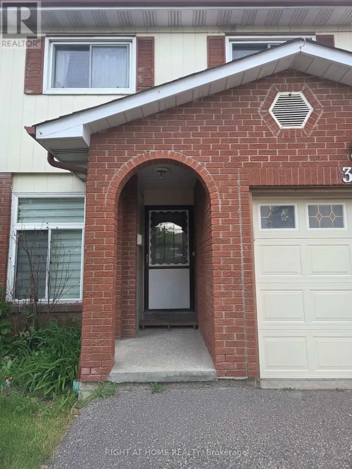 39 HOCKLEY PATH, Brampton