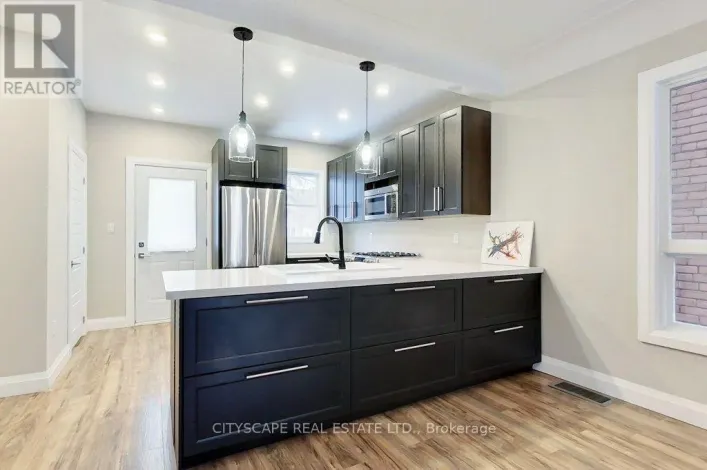 39 HOLTON AVENUE N, Hamilton