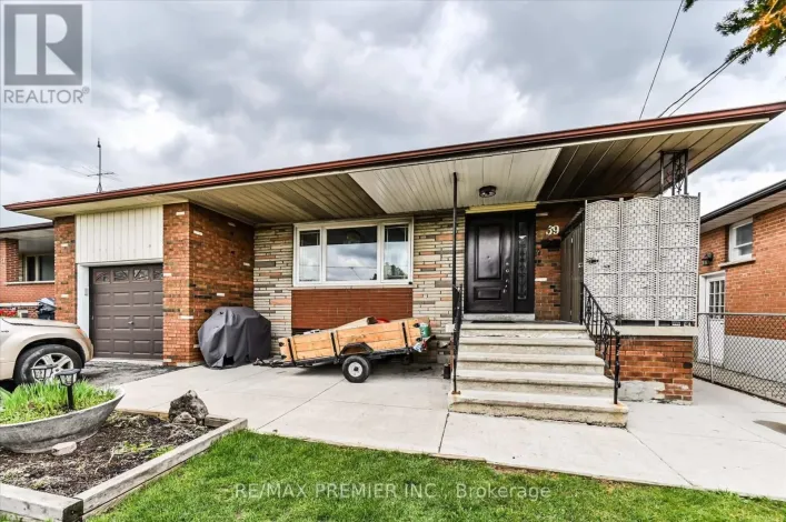 39 JOCADA ROAD, Toronto