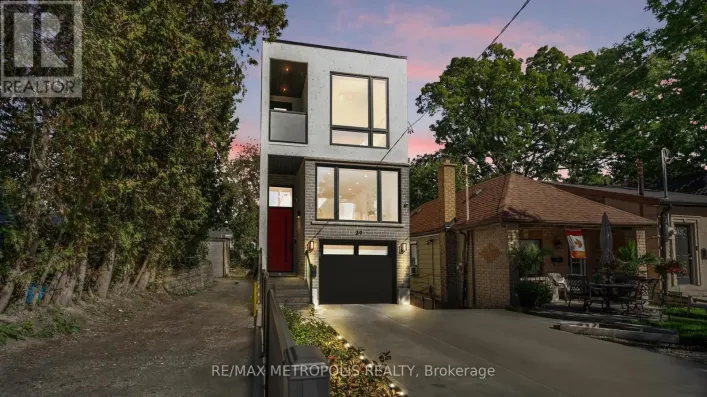 39 KENWORTHY AVENUE, Toronto