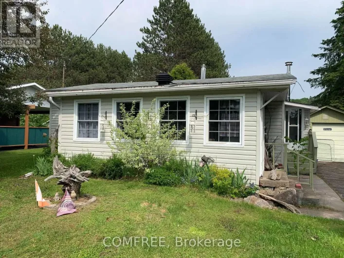 39 LAKE STREET, South Algonquin