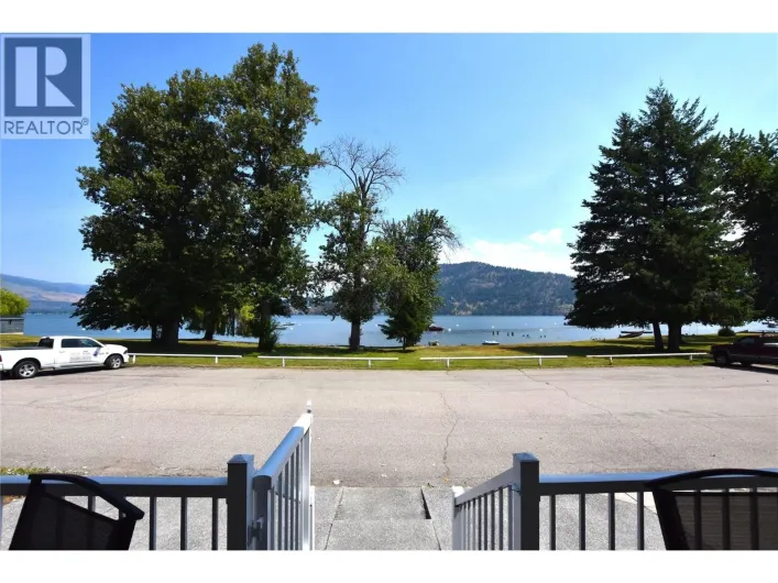 39 Lakeshore Drive, Vernon
