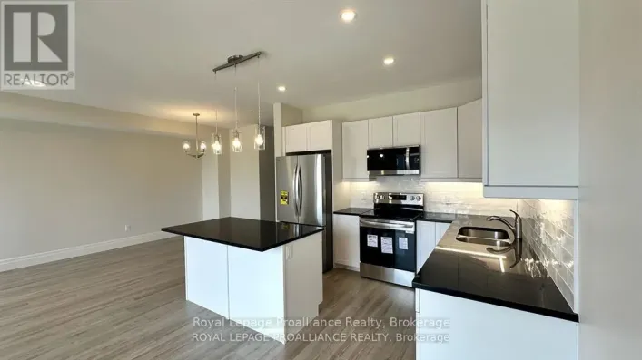 39 MARKLAND AVENUE, Prince Edward County