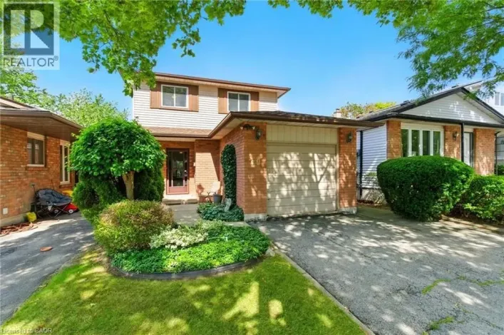 39 MEGNA Court, Hamilton