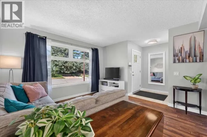 39 Midridge Gardens SE, Calgary