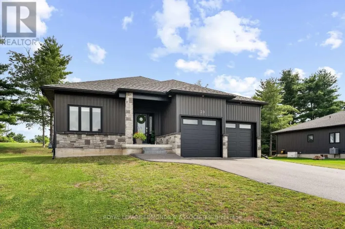 39 MORRISON DRIVE, Whitewater Region