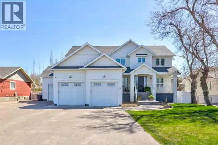 39 N 1 Street E, Magrath